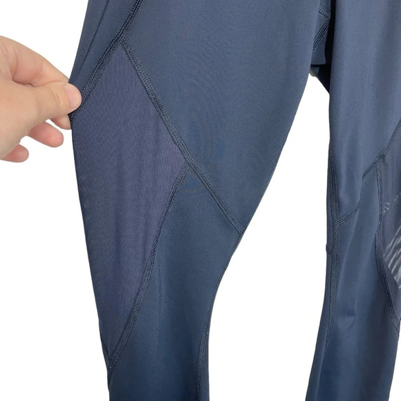 Athleta Women’s Aura Sonar Capri Mesh Leggings in Navy Blue Size XS - Picture 8 of 15